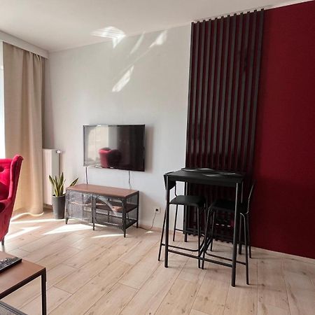 New Apartment Mona Warsaw Red Exterior photo
